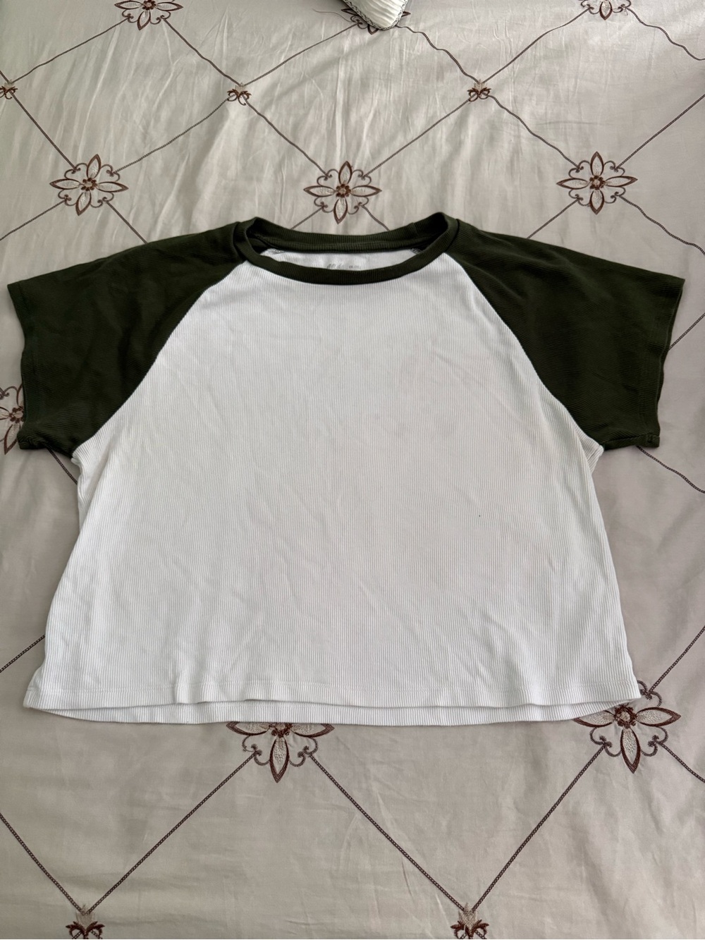Aerie White & Olive Green Boxy Crop Tee